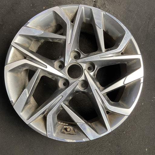 17" SONATA 20 gasoline, 17x7 Original OEM Wheel Rim - MACHINED GREY - Additional View