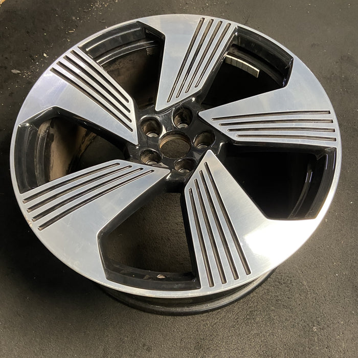 21" E-TRON 19-20 21x9.5 , 5 spoke Original OEM Wheel Rim - MACHINED BLACK - View 7
