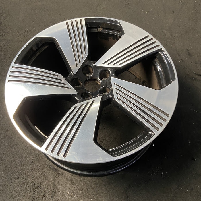 21" E-TRON 19-20 21x9.5 , 5 spoke Original OEM Wheel Rim - MACHINED BLACK - View 8