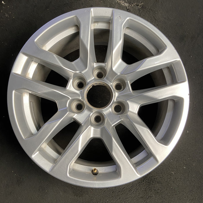 18" SIERRA 1500 PICKUP 19 , 18x8.5, 10 spoke, silver Original OEM Wheel Rim - Additional View