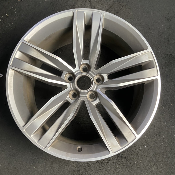 20" CAMARO 16 20x9.5, 5 split spoke, face Original OEM Wheel Rim - MACHINED GREY - Additional View