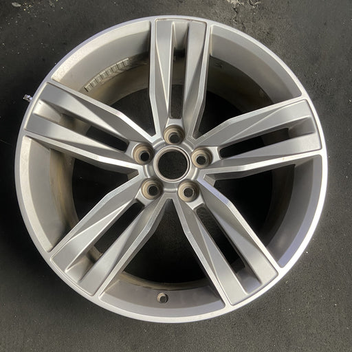 20" CAMARO 16 20x9.5, 5 split spoke, face Original OEM Wheel Rim - MACHINED GREY - Additional View