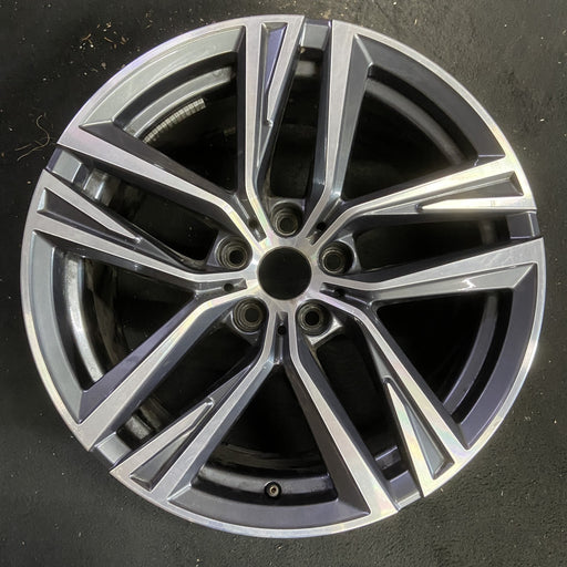 18" BMW 430i 22 18x8.5, , V spoke Original OEM Wheel Rim - MACHINED CHARCOAL - Additional View