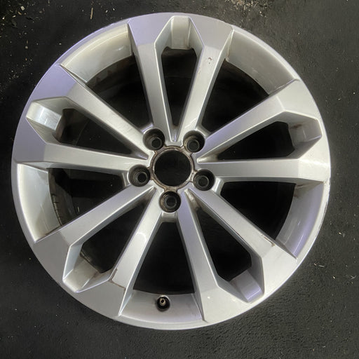 18" AUDI Q5 13-16 18x8, 5 double spoke Original OEM Wheel Rim - Additional View