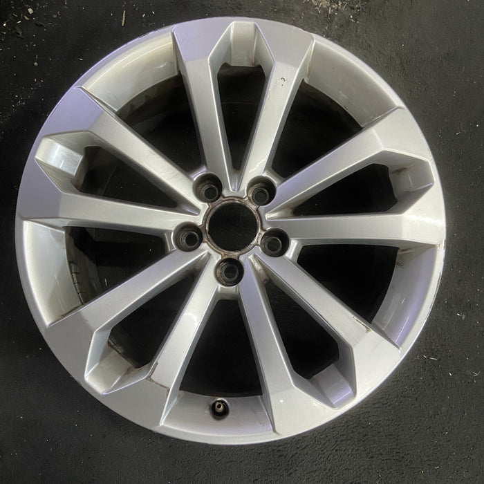 18" AUDI Q5 13-16 18x8, 5 double spoke Original OEM Wheel Rim - Additional View