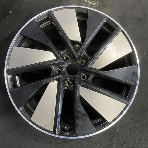 21" E-TRON GT 23-24 21x11.5 Original OEM Wheel Rim - BLACK SILVER - Additional View