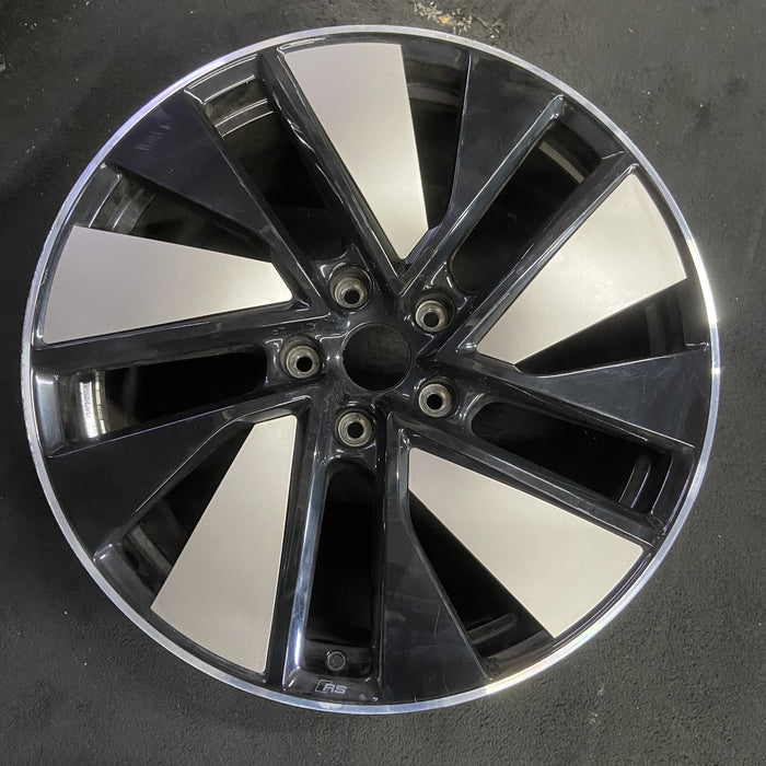 21" E-TRON GT 23-24 21x9.5 Original OEM Wheel Rim - BLACK SILVER - Additional View