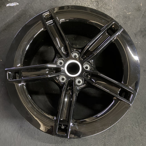 21" PORSCHE TAYCAN 25-26 21x9.5, 5 spoke, straight spoke, Original OEM Wheel - Additional View