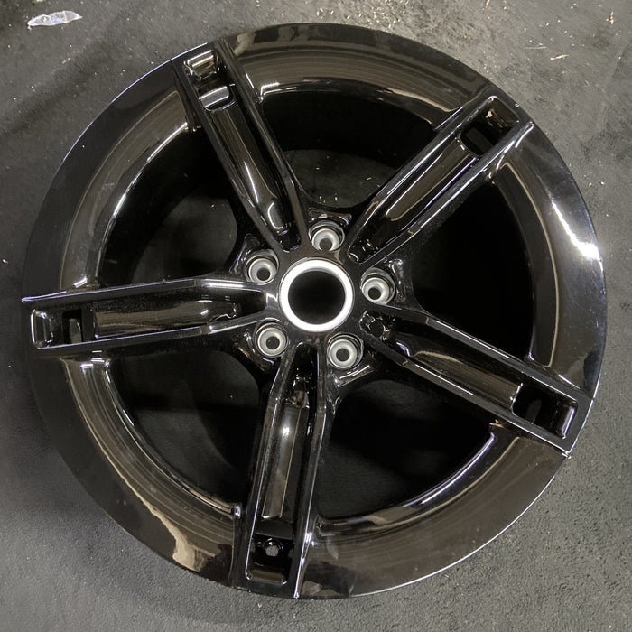 21" PORSCHE TAYCAN 25-26 21x9.5, 5 spoke, straight spoke, Original OEM Wheel - Additional View
