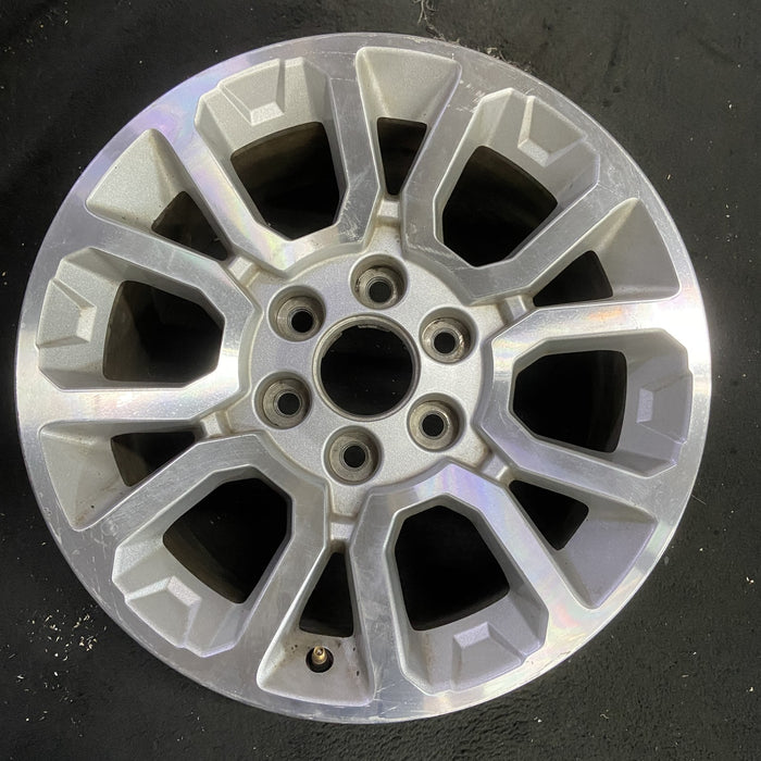 18" YUKON 15-20 18x8.5, Original OEM Wheel Rim - MACHINED SILVER - Additional View