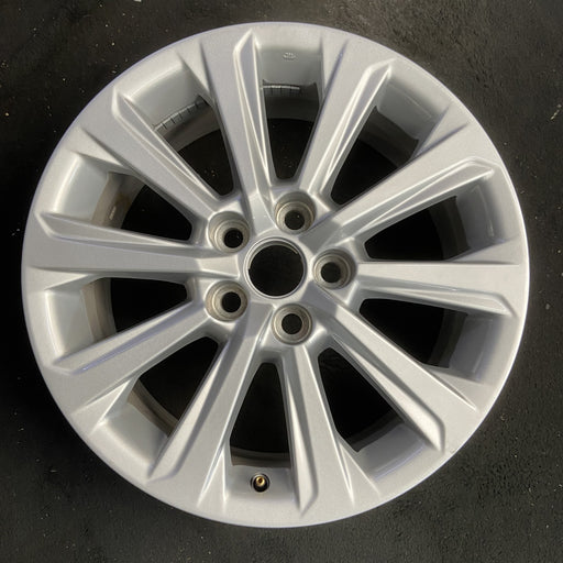 18" GRAND HIGHLANDER 24-26 18x7.5 , 10 spoke Original OEM Wheel Rim - SILVER - Additional View