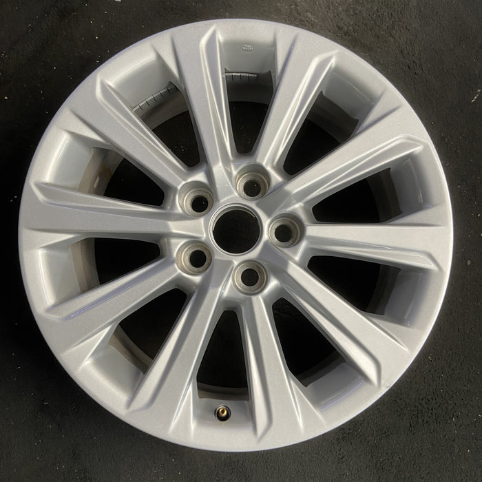 18" GRAND HIGHLANDER 24-26 18x7.5 , 10 spoke Original OEM Wheel Rim - SILVER - Additional View