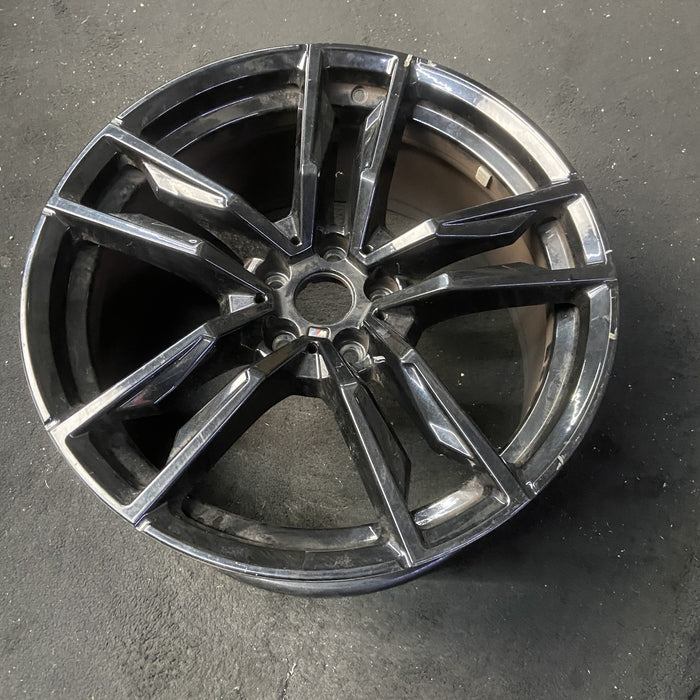 19" BMW Z4 19 19x9, 5 spoke, V spoke, dimple inside spoke, w/o face Original - View 8