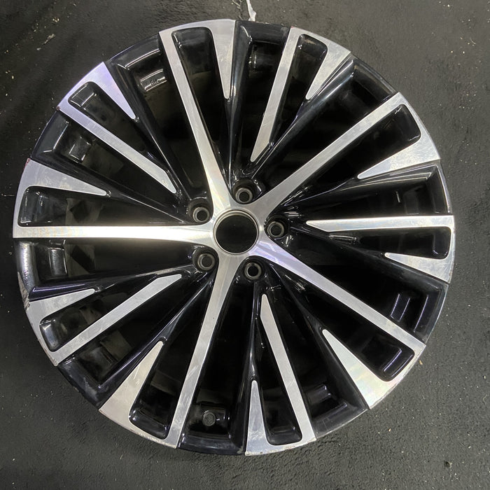 20" RZ300E 25 20x9.5, face with accent Original OEM Wheel Rim - MACHINED BLACK - Additional View
