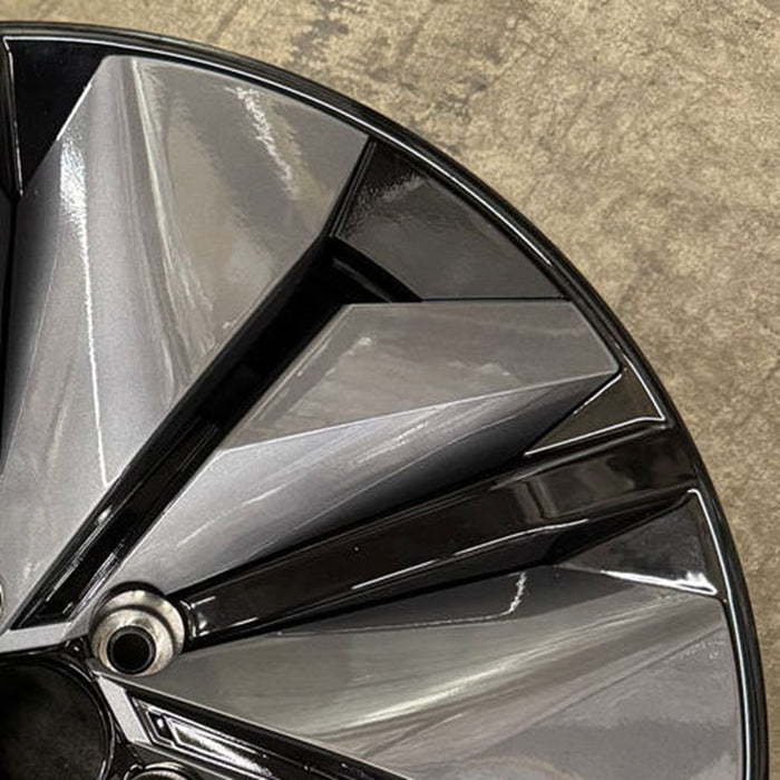 19" ARIYA 23-26 19x7.5, 10 spoke Original OEM Wheel Rim - BLACK SILVER - Close-Up Detail
