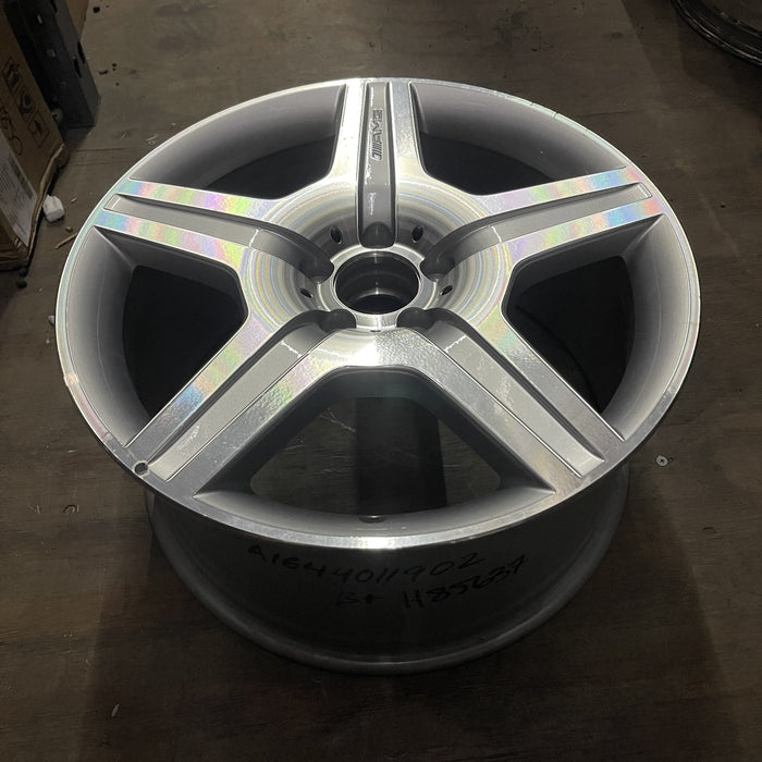 19" MERCEDES ML-CLASS 10 164 Type, ML63, 19x9.5 Original OEM Wheel Rim - - View 7