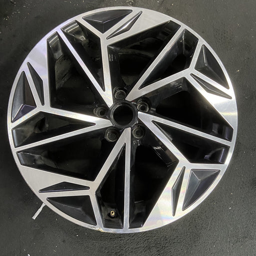20" IONIQ 6 23-25 20x8.5 Original OEM Wheel Rim - MACHINED BLACK - Additional View