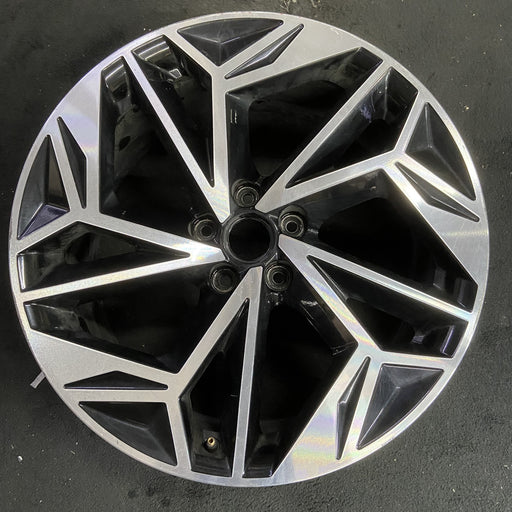 20" IONIQ 6 23-25 20x8.5 Original OEM Wheel Rim - MACHINED BLACK - Additional View