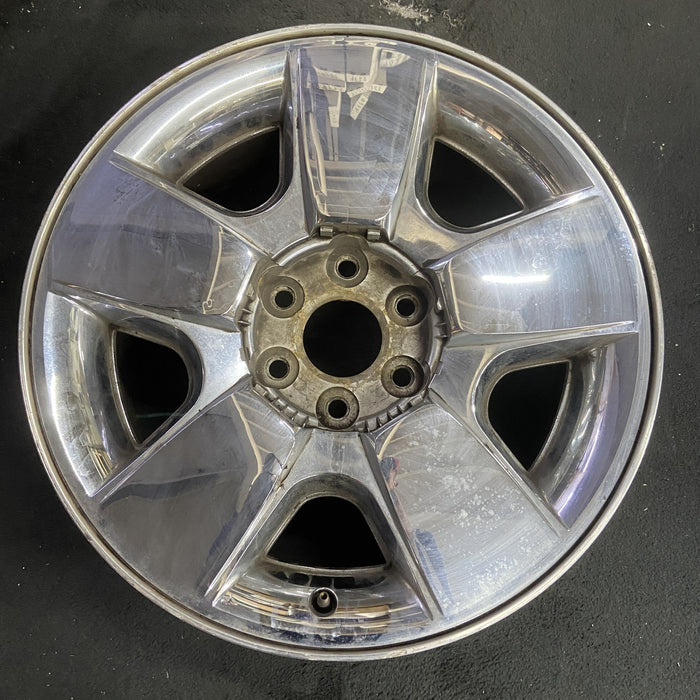 20" AVALANCHE 1500 09-11 20x8.5, 5 spoke, covered lug nuts, flat spoke Original - Additional View