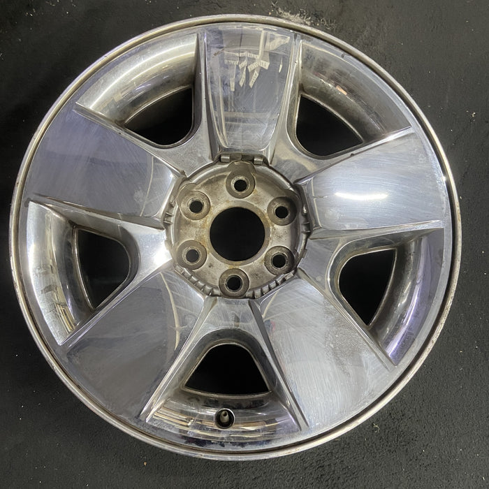 20" AVALANCHE 1500 09-11 20x8.5, 5 spoke, covered lug nuts, flat spoke Original - Additional View