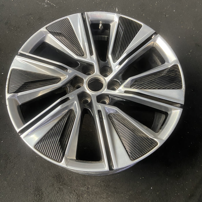 22" LYRIQ 23 22x9.5 Original OEM Wheel Rim - POLISHED BLACK - View 8