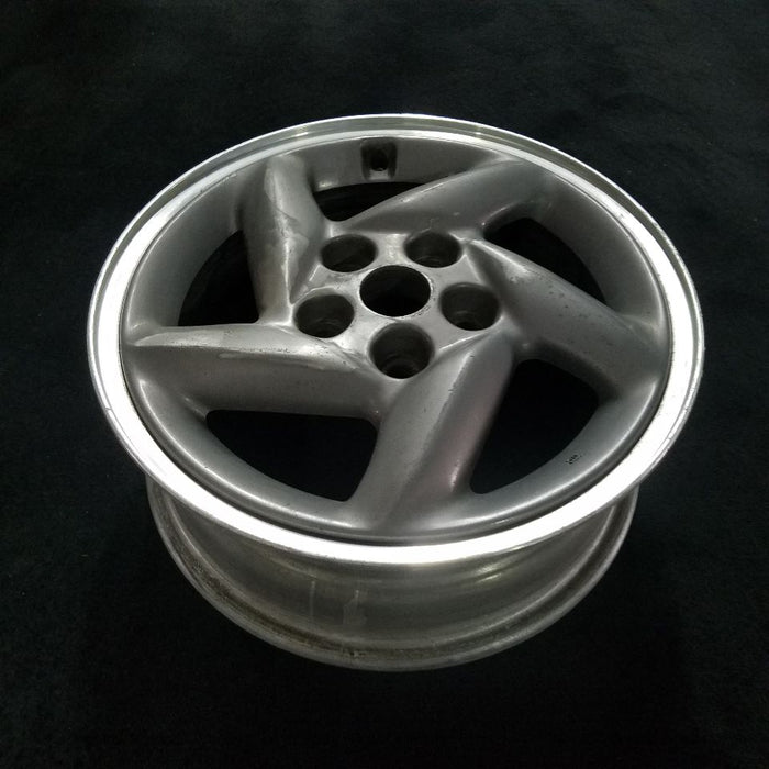 16" TALON 92-94 16x6, 5 slot Original OEM Wheel Rim - Close-Up Detail