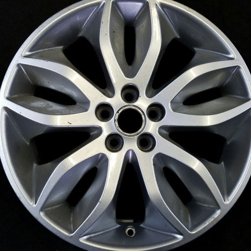 18" LR2 11-15 18x8 , Original OEM Wheel Rim - Angle View
