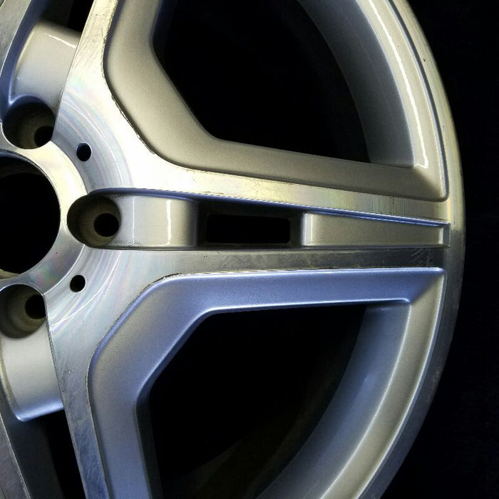20" Mercedes-Benz R-Class Original OEM Wheel Rim - Additional View