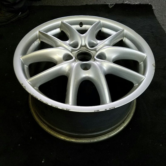 19" PORSCHE CAYENNE 05-06 19x9, 10 spoke Original OEM Wheel Rim - Close-Up Detail