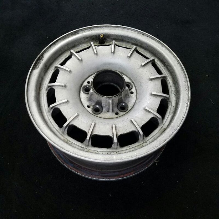 14" MERCEDES 280 73-80 116 Type; 280S 14x6.5 alloy Original OEM Wheel Rim - Close-Up Detail