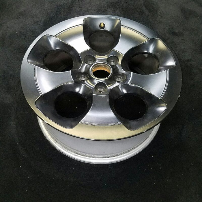 18" WRANGLER 16 18x7.5 5 hole Original OEM Wheel Rim - Close-Up Detail