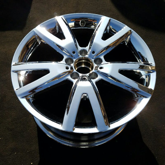 18" MERCEDES CLS-CLASS 15-16 218 Type; CLS550 18x9.5 10 spoke 5 pairs Original - Close-Up Detail