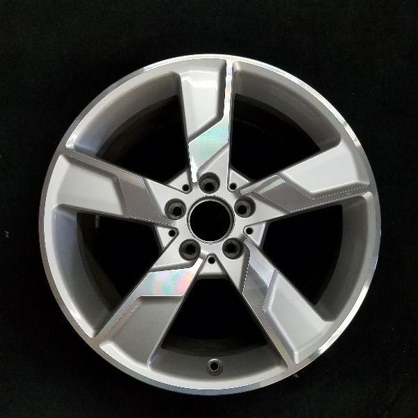 18" Mercedes-Benz E550 Original OEM Wheel Rim - Front View