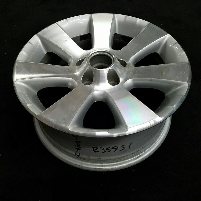 16" TIGUAN 09-11 16x6.5, alloy, 7 spoke Original OEM Wheel Rim