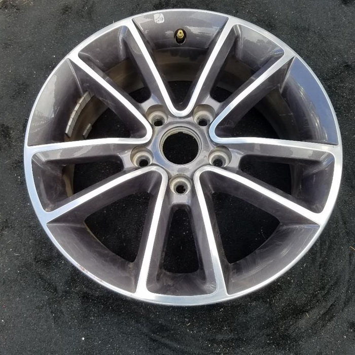 17" CARAVAN 14 17x6.5 aluminum 10 spoke polished face with pockets black - Close-Up Detail