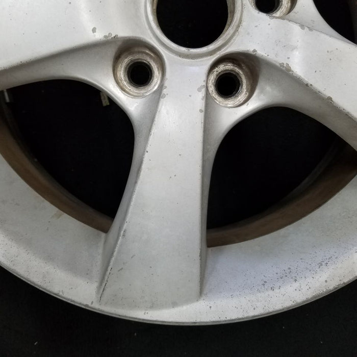 16" MAZDA 3 04-06 16x6.5, alloy, Original OEM Wheel Rim - Close-Up Detail
