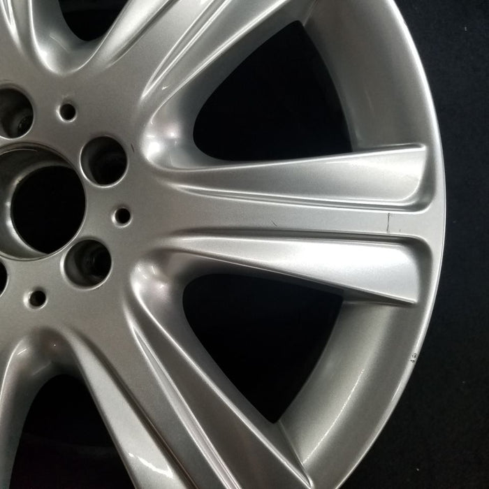 19" Mercedes-Benz S-Class Original OEM Wheel Rim - Close-Up Detail