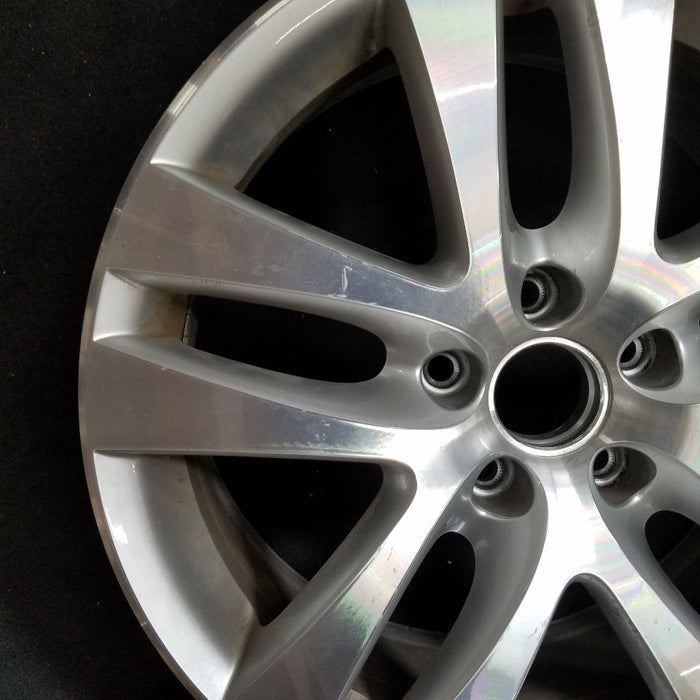 18" TIGUAN 09-11 18x7, 5 double spoke Original OEM Wheel Rim - Additional View