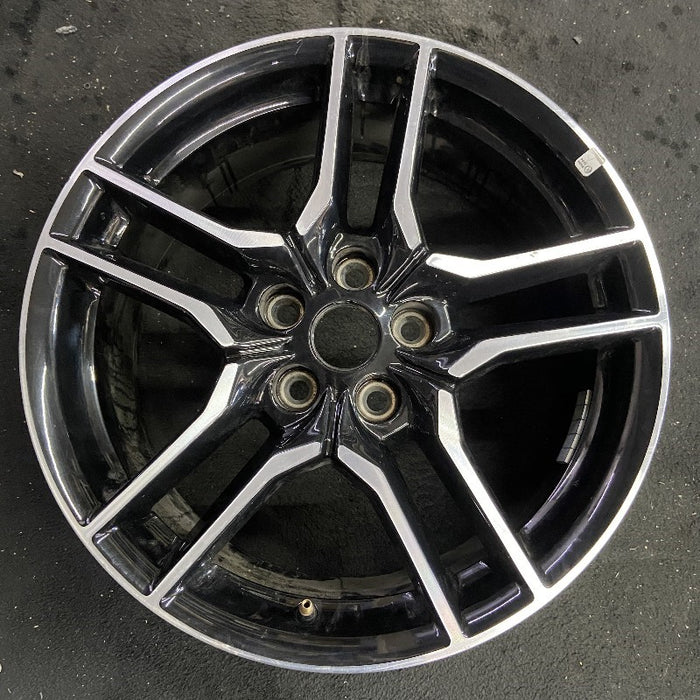 18" MUSTANG 18-23 18x8 , 10 spoke Original OEM Wheel Rim - Front View
