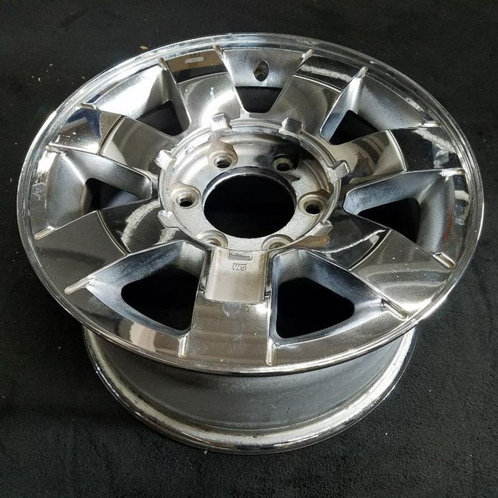 16" HUMMER H3 06 , 7 single spoke Original OEM Wheel Rim - Close-Up Detail