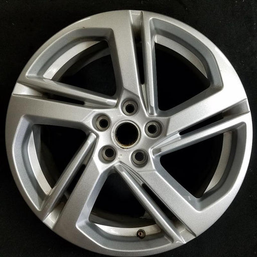 18" TERRAIN 18-21 18x7 opt RSX silver Original OEM Wheel Rim - Front View