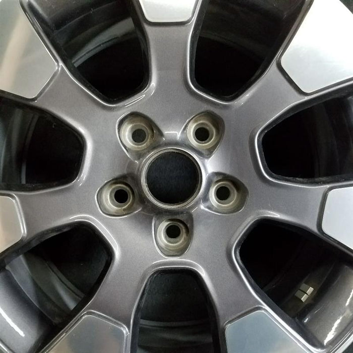 18" WRANGLER 18 VIN X 6th digit JL body 18x7.5 7 spoke opt WPT polished face - Angle View
