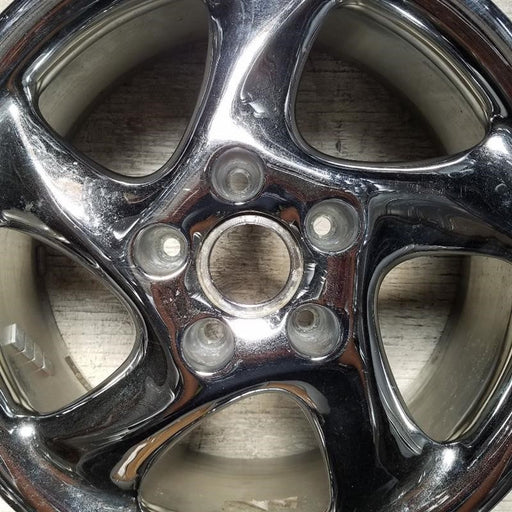 18" PORSCHE 911 99 18x7.5 5 curved spokes Original OEM Wheel Rim - Angle View