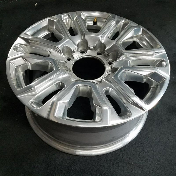 20" SIERRA 2500 PICKUP 20-23 20x8.5, 6 V spoke Original OEM Wheel Rim - Close-Up Detail