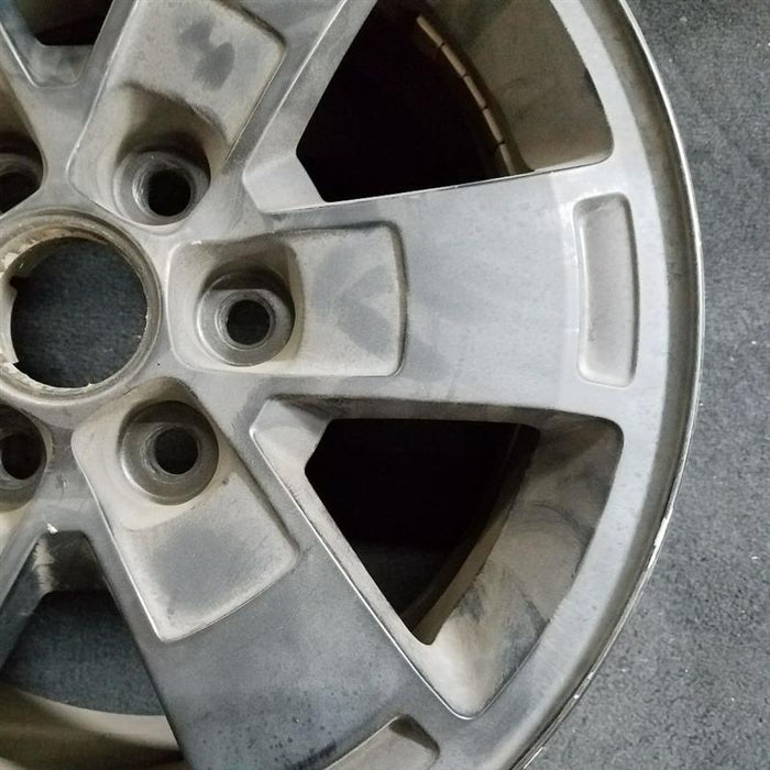 16" CANYON 15-17 16x7, aluminum Original OEM Wheel Rim - Close-Up Detail
