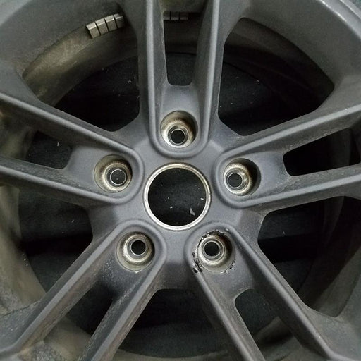 17" WRANGLER 18 VIN W 6th digit JK body 17x7.5 5 spoke open spoke Original OEM - Angle View