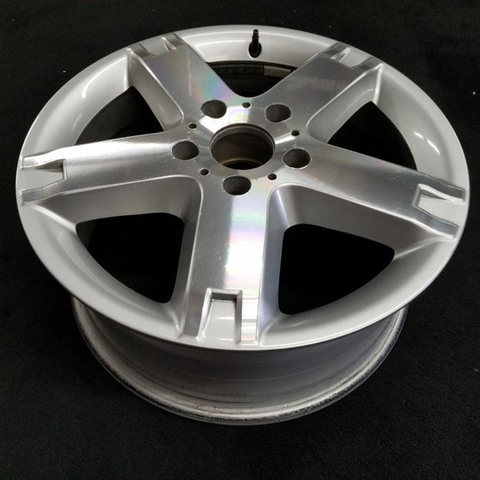 18" MERCEDES G-CLASS 07-08 463 Type; G500 Original OEM Wheel Rim - Close-Up Detail