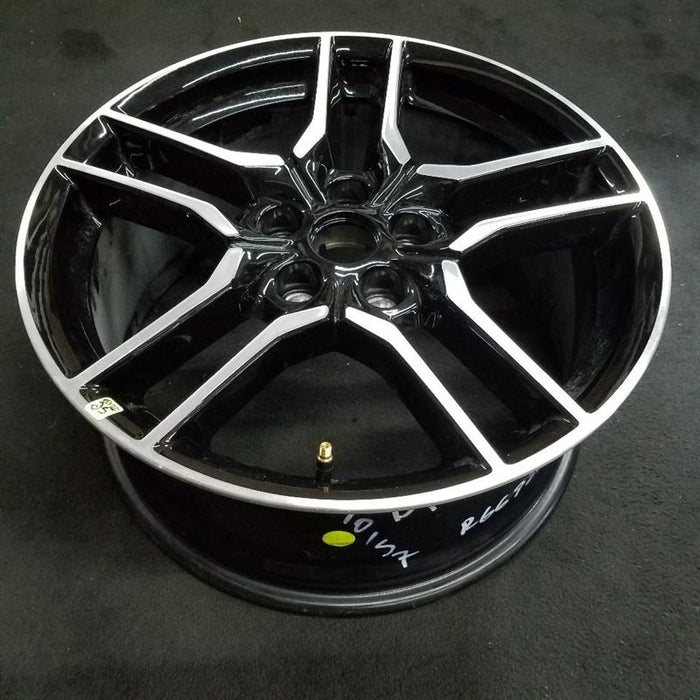 18" MUSTANG 18-23 18x8 , 10 spoke Original OEM Wheel Rim - MACHINED BLACK - Side Profile