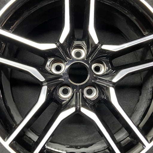 18" MUSTANG 18-23 18x8 , 10 spoke Original OEM Wheel Rim - Angle View
