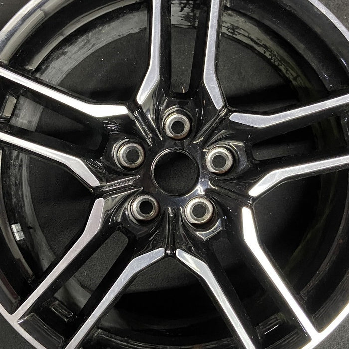 18" MUSTANG 18-23 18x8 , 10 spoke Original OEM Wheel Rim - Angle View